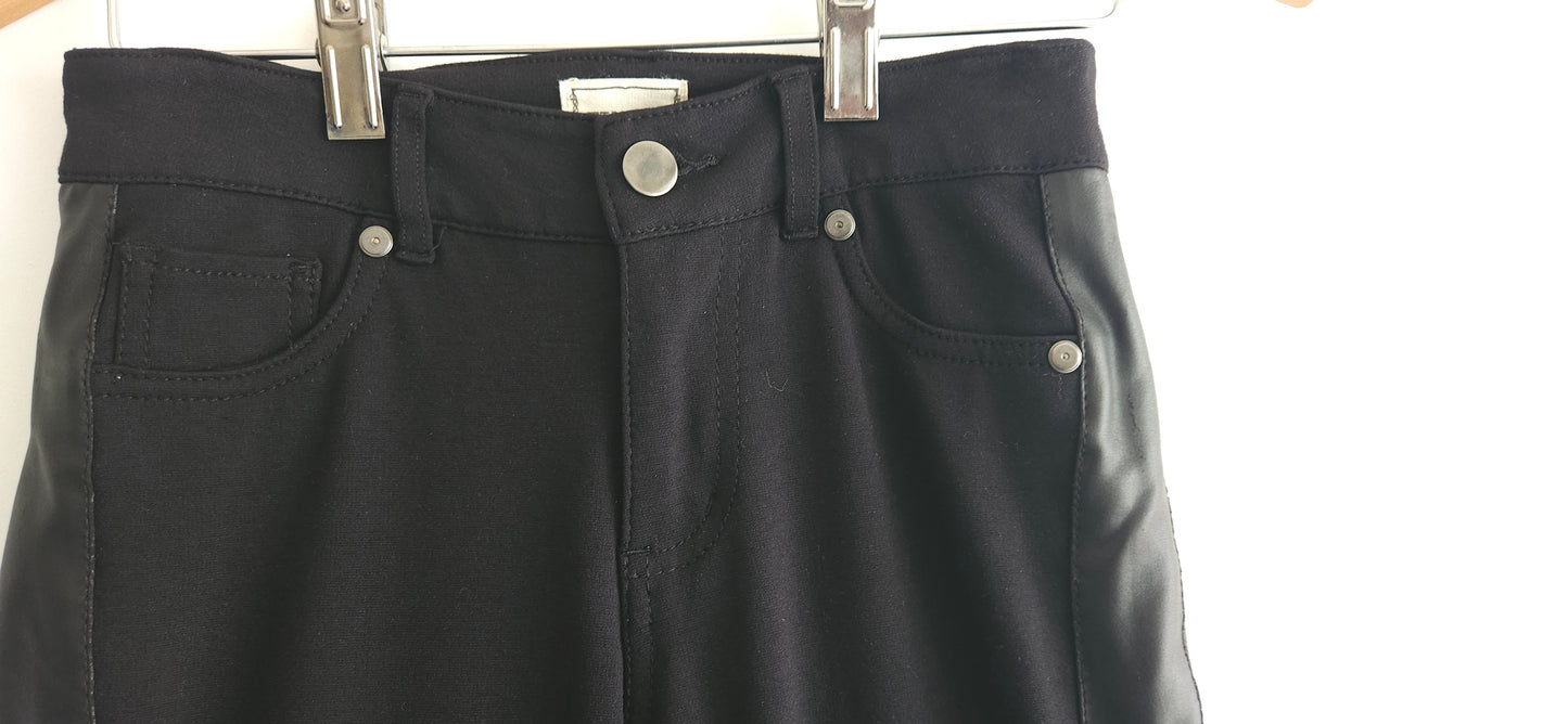 Timing black pants with leather on side